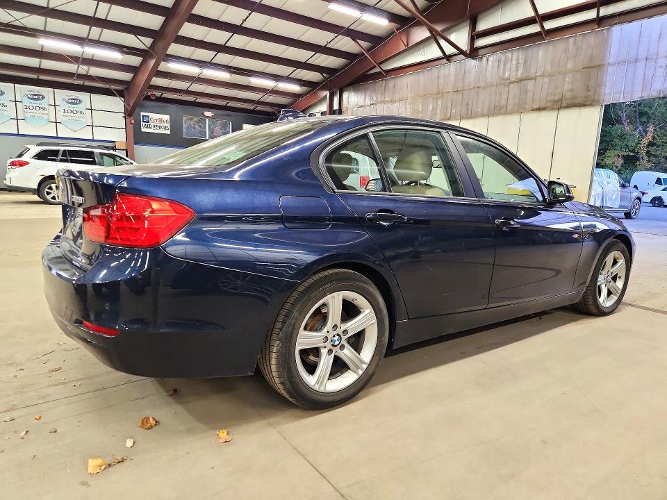 2013 Bmw 328 მანქანა იყიდება აუქციონზე, vin: WBA3B3C56DF533146, აუქციონის ნომერი: 71967066