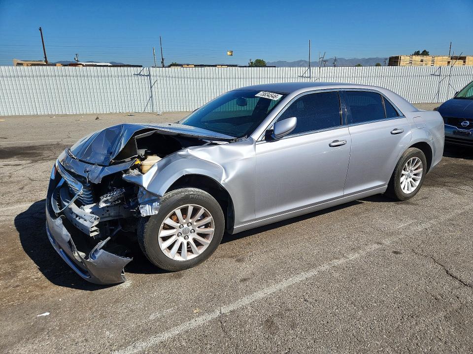 Продажа на аукционе авто 2014 Chrysler 300, vin: 2C3CCAAGXEH335957, номер лота: 73834546