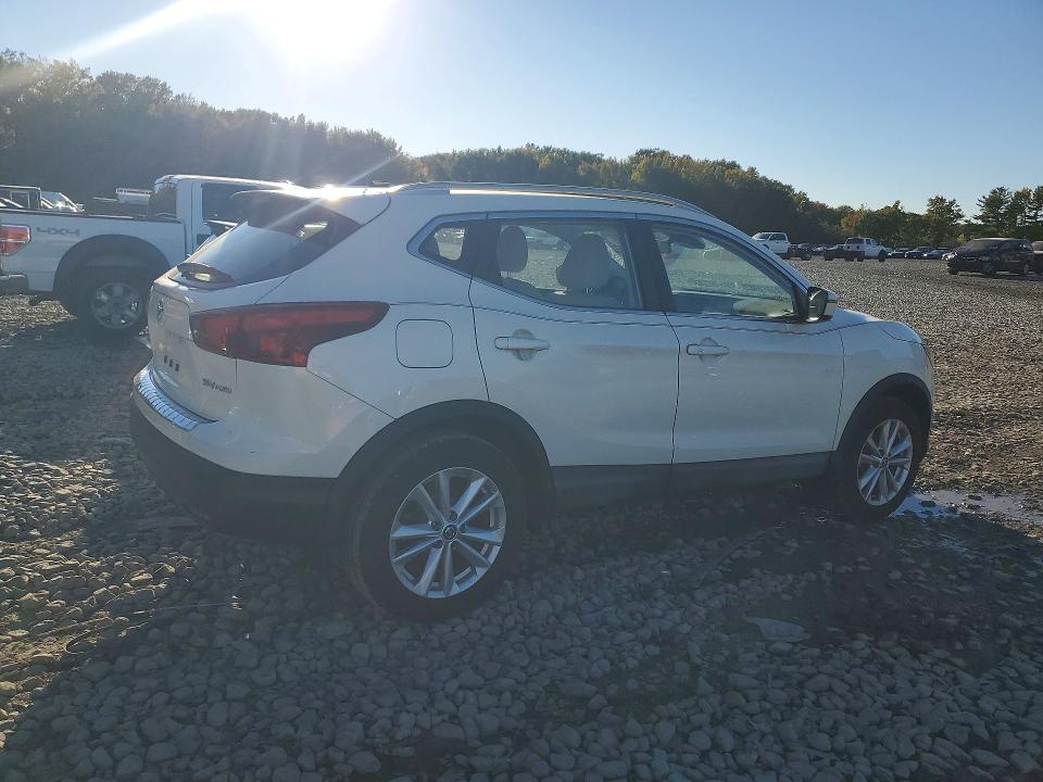 71432756 :رقم المزاد ، JN1BJ1CR1KW626083 vin ، 2019 Nissan Rogue Sport مزاد بيع
