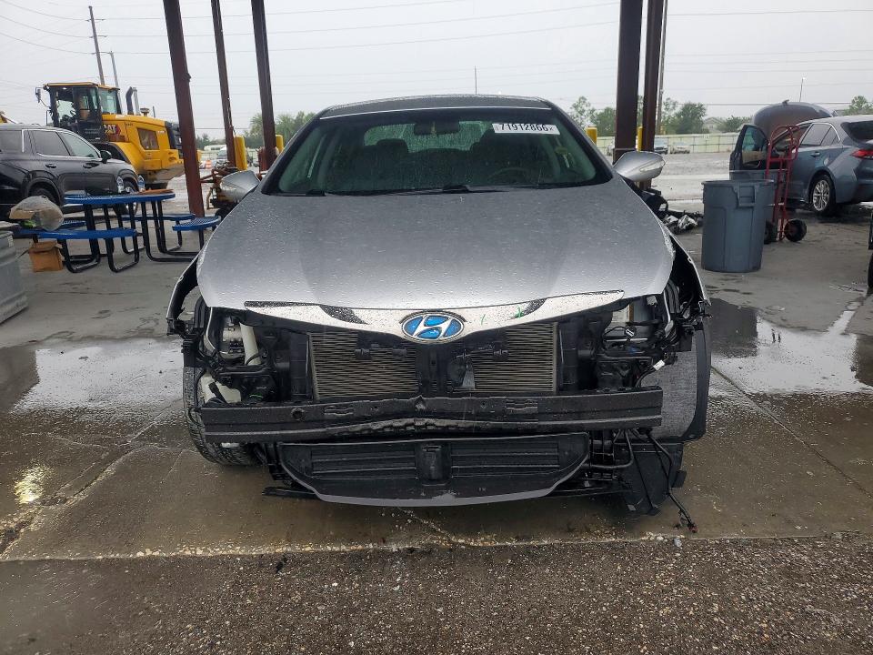 Auction sale of the 2011 Hyundai Sonata, vin: KMHEC4A44BA005152, lot number: 71912866