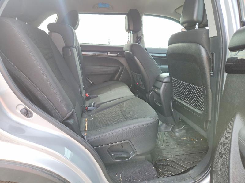 2015 Kia Sorento მანქანა იყიდება აუქციონზე, vin: 5XYKT4A79FG578829, აუქციონის ნომერი: 70540876