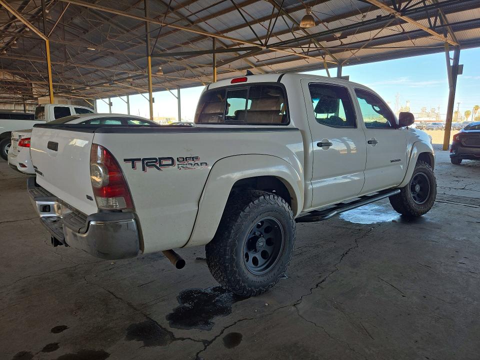 71892446 :رقم المزاد ، 3TMLU4EN2FM193366 vin ، 2015 Toyota Tacoma مزاد بيع