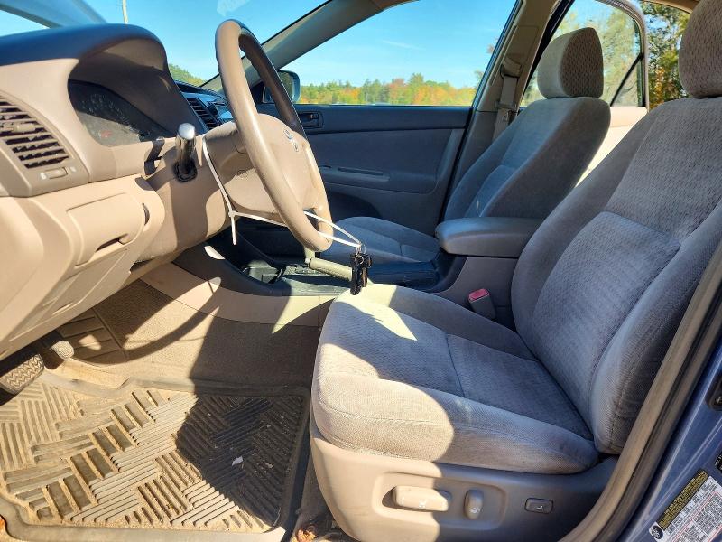 2004 Toyota Camry მანქანა იყიდება აუქციონზე, vin: 4T1BE32KX4U832160, აუქციონის ნომერი: 72044106