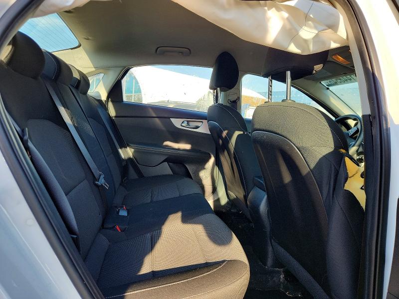 71448546 :رقم المزاد ، 3KPF24AD4NE428424 vin ، 2022 Kia Forte مزاد بيع