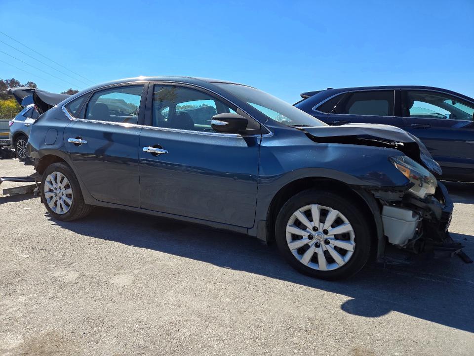 2016 Nissan Sentra მანქანა იყიდება აუქციონზე, vin: 3N1AB7AP7GL662581, აუქციონის ნომერი: 70875046
