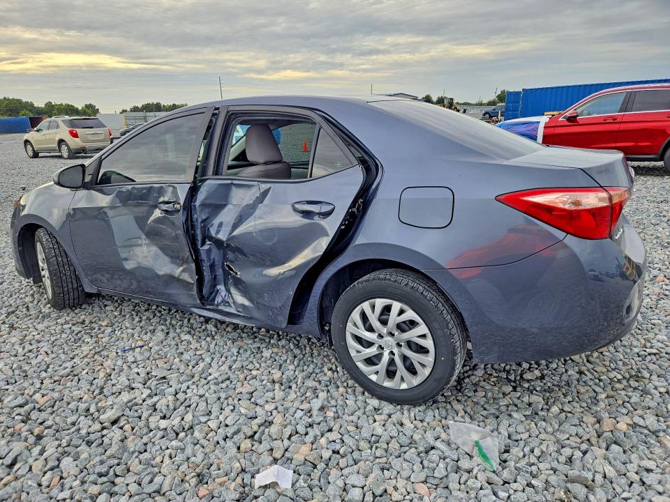 71077666 :رقم المزاد ، 5YFBURHE4KP941865 vin ، 2019 Toyota Corolla مزاد بيع