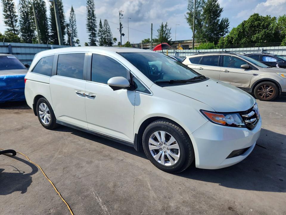 72366846 :رقم المزاد ، 5FNRL5H60GB052521 vin ، 2016 Honda Odyssey مزاد بيع
