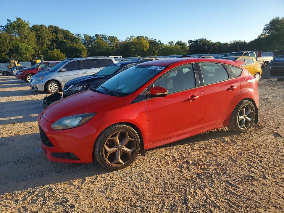 2014 Ford Focus St 4d Hatchbac მანქანა იყიდება აუქციონზე, vin: 1FADP3L9XEL149908, აუქციონის ნომერი: 70422776