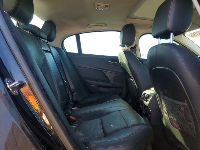 73652796 :رقم المزاد ، SAJAE4BG9HA957614 vin ، 2017 Jaguar Xe مزاد بيع