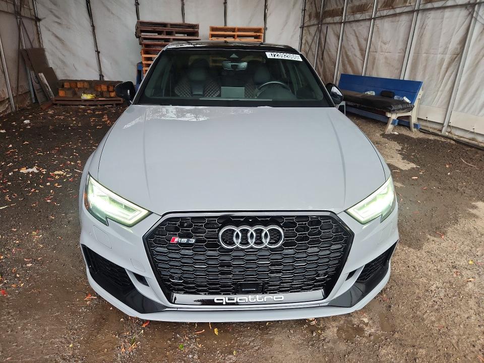 72392086 :رقم المزاد ، WUABWGFFXJ1901094 vin ، 2018 Audi Rs3 مزاد بيع