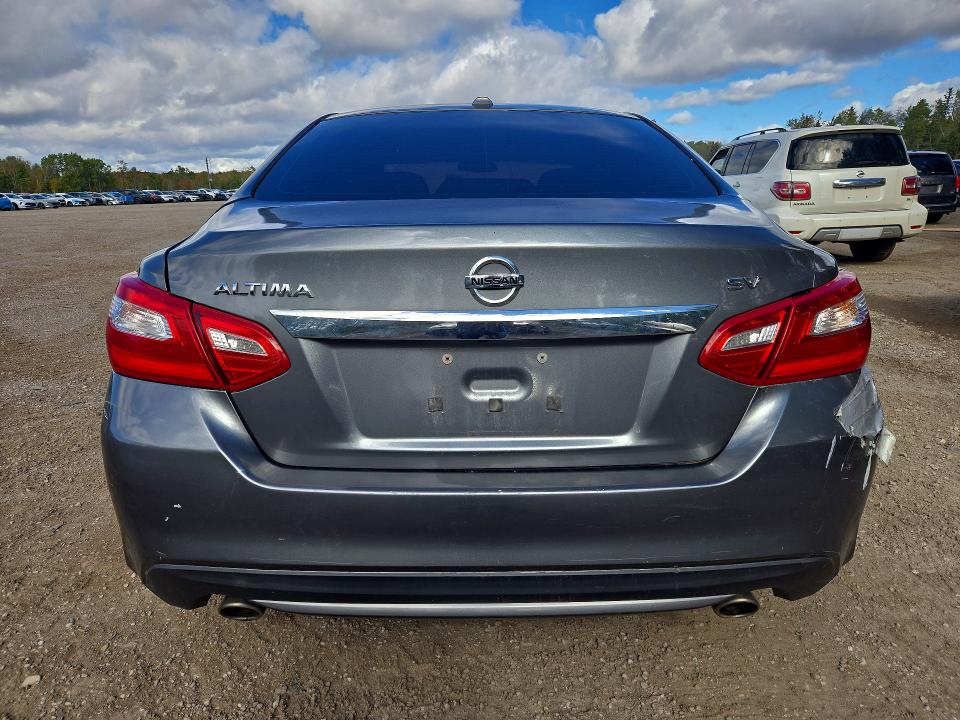 2017 Nissan Altima მანქანა იყიდება აუქციონზე, vin: 1N4AL3AP0HN349415, აუქციონის ნომერი: 71722616