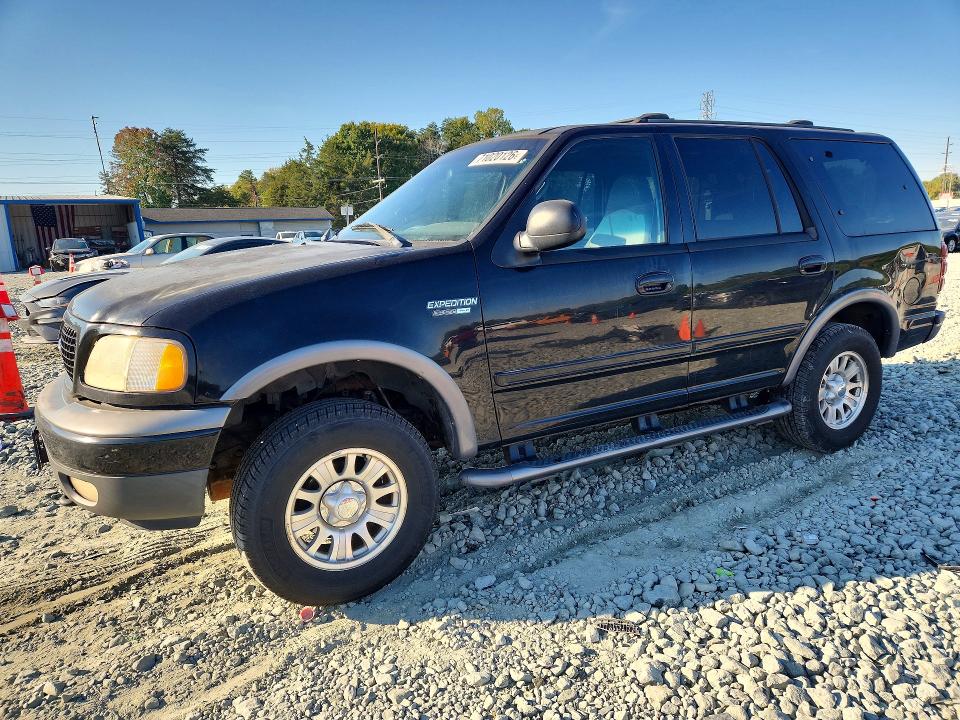 Продажа на аукционе авто 2002 Ford Expedition, vin: 1FMPU16L62LA07011, номер лота: 71020126