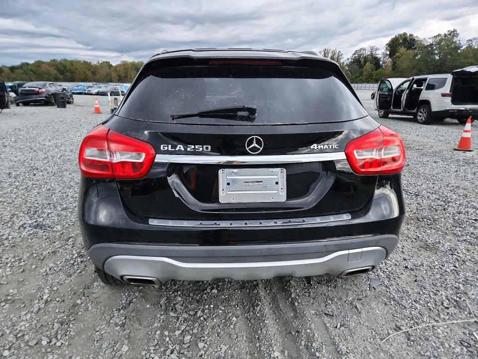 73499996 :رقم المزاد ، WDCTG4GB8JJ502865 vin ، 2018 Mercedes-benz Gla مزاد بيع