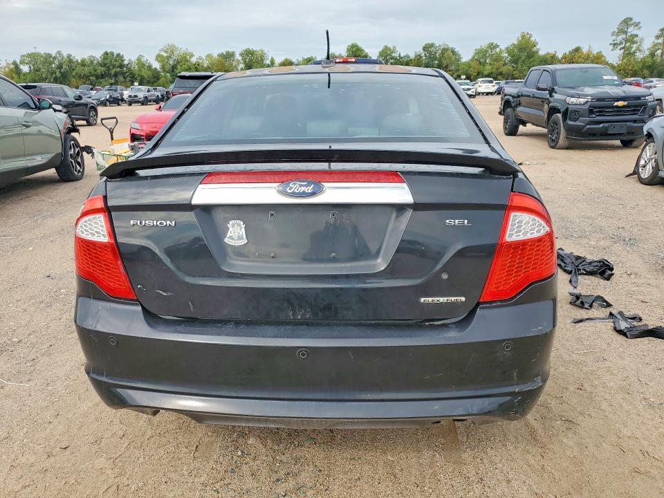 70377226 :رقم المزاد ، 3FAHP0GA1AR402436 vin ، 2010 Ford Fusion مزاد بيع