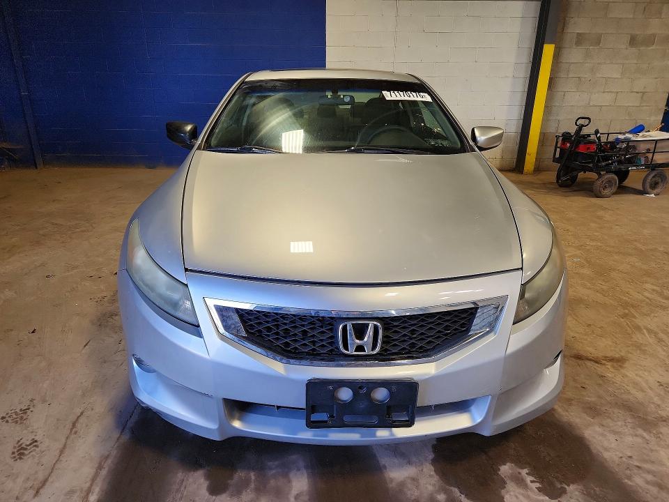 Продажа на аукционе авто 2010 Honda Accord, vin: 1HGCS2B83AA008869, номер лота: 71170176