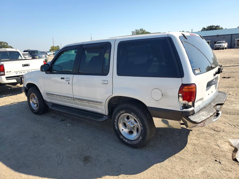 Продажа на аукционе авто 2000 Ford Explorer, vin: 1FMZU63E7YZB06888, номер лота: 72664766