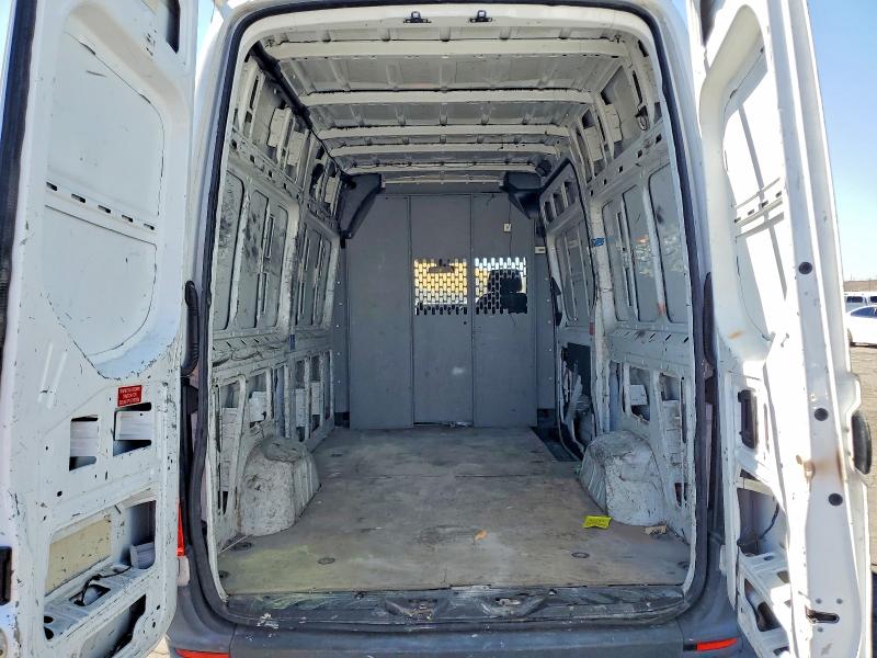 71390556 :رقم المزاد ، WD4PF0CD5KP027299 vin ، 2019 Mercedes-benz Sprinter مزاد بيع