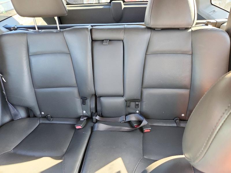 Auction sale of the 2002 Hyundai Santa Fe, vin: KM8SC13D92U327492, lot number: 71950326