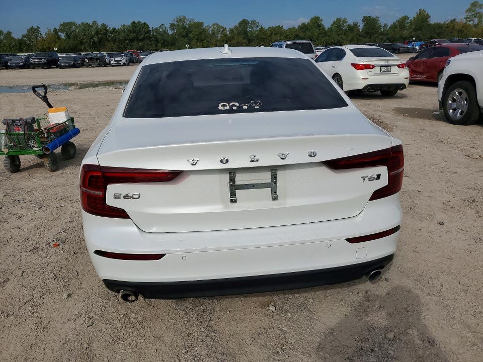 71734656 :رقم المزاد ، 7JRA22TK7KG015601 vin ، 2019 Volvo S60 مزاد بيع