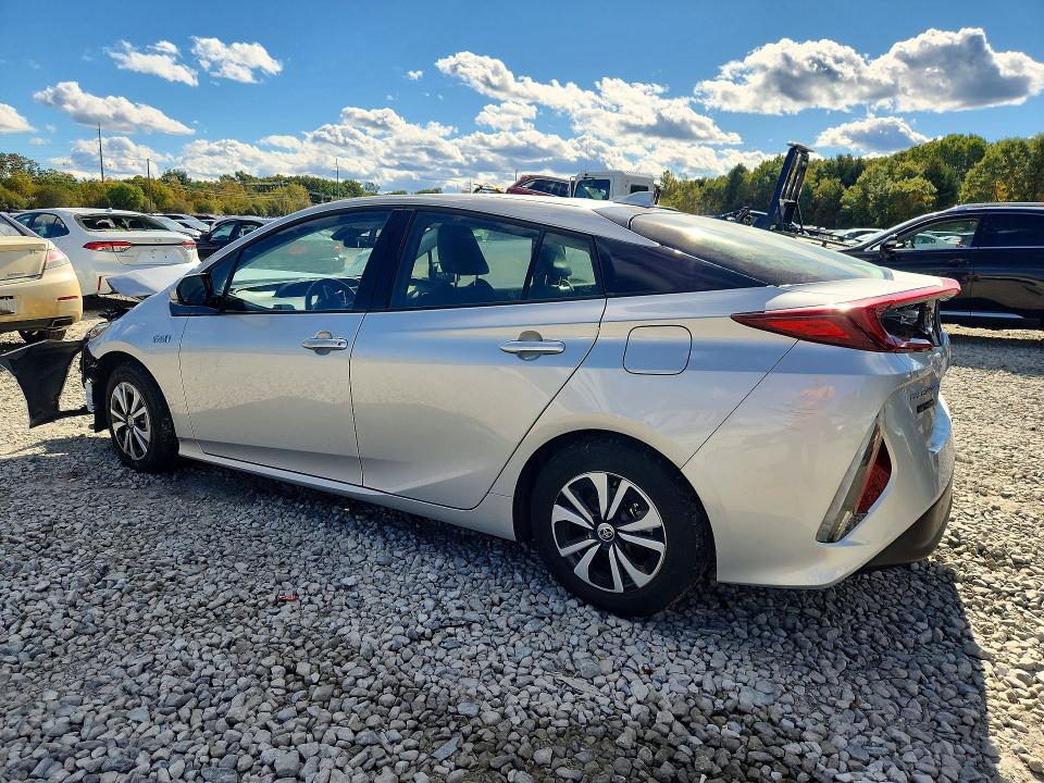 Продажа на аукционе авто 2017 Toyota Prius Prime, vin: JTDKARFP2H3050651, номер лота: 72355646