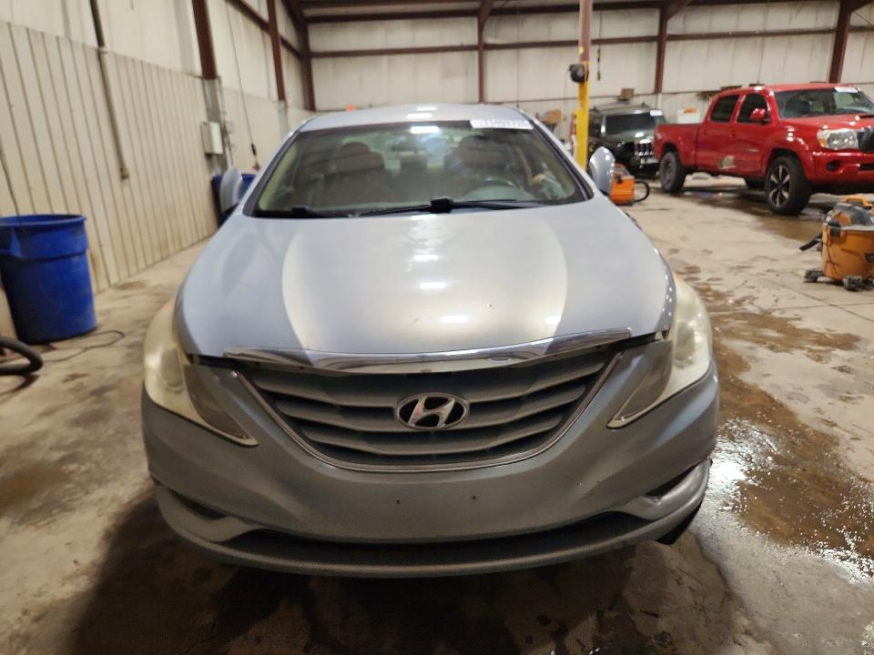 2011 Hyundai Sonata მანქანა იყიდება აუქციონზე, vin: 5NPEB4AC2BH235358, აუქციონის ნომერი: 71402726