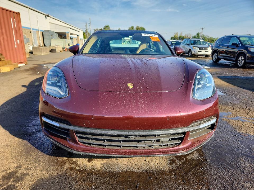 70984496 :رقم المزاد ، WP0AA2A72JL117541 vin ، 2018 Porsche Panamera مزاد بيع