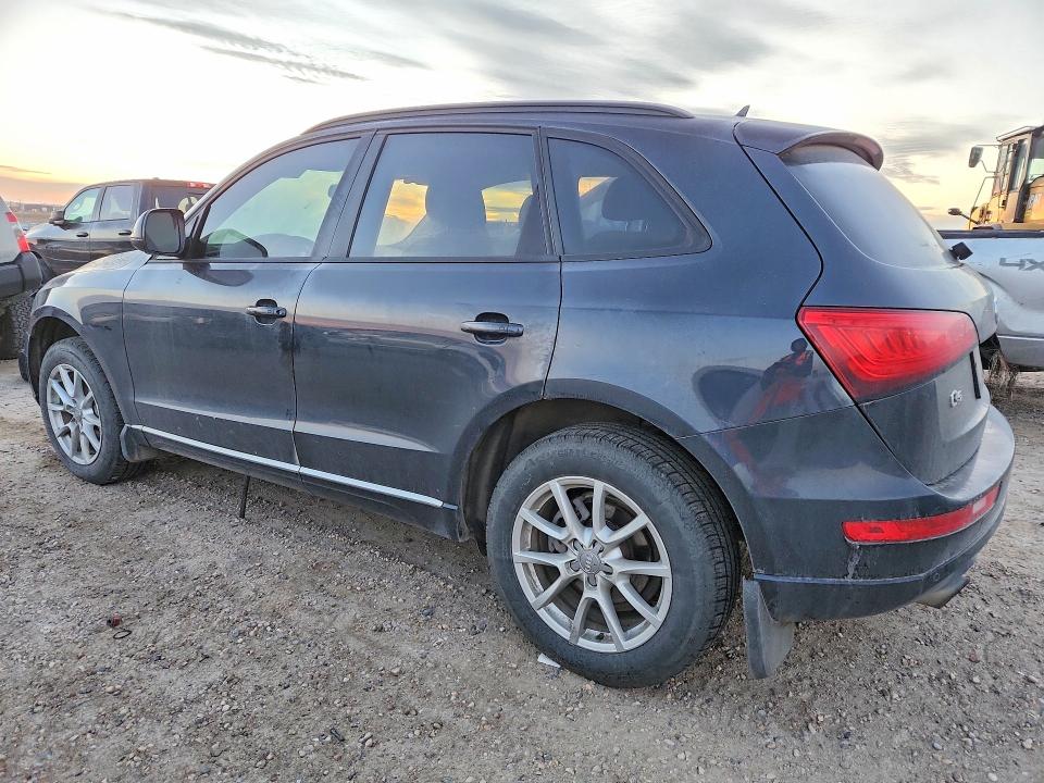 2014 Audi Q5 მანქანა იყიდება აუქციონზე, vin: WA1CFCFP3EA099751, აუქციონის ნომერი: 70053416