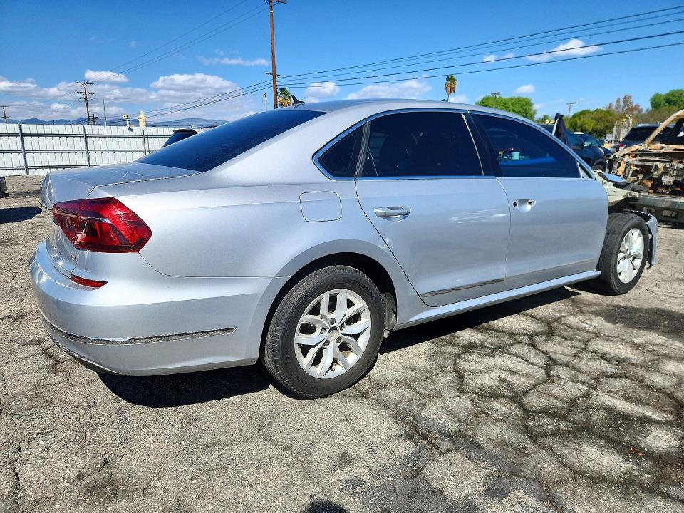 Продаж на аукціоні авто 2017 Volkswagen Passat, vin: 1VWAT7A34HC024659, номер лоту: 72383076