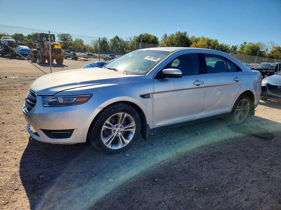 2014 Ford Taurus მანქანა იყიდება აუქციონზე, vin: 1FAHP2E81EG151989, აუქციონის ნომერი: 70607806