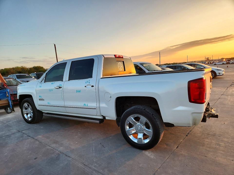 72747286 :رقم المزاد ، 3GCUKTEJ2JG122208 vin ، 2018 Chevrolet Silverado مزاد بيع