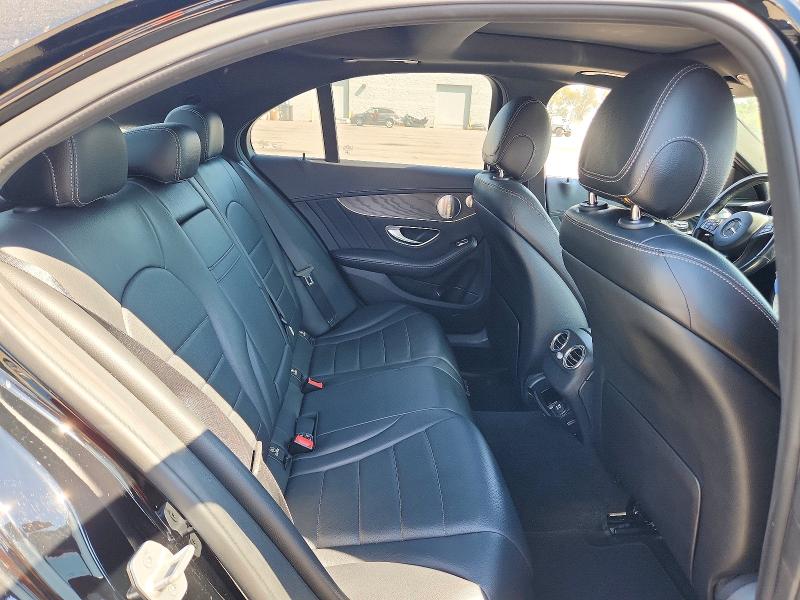 70902806 :رقم المزاد ، 55SWF4KB2GU136929 vin ، 2016 Mercedes-benz C مزاد بيع
