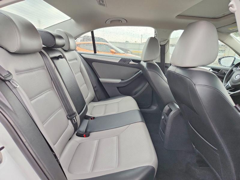 71269476 :رقم المزاد ، 3VW637AJ0DM284506 vin ، 2013 Volkswagen Jetta مزاد بيع