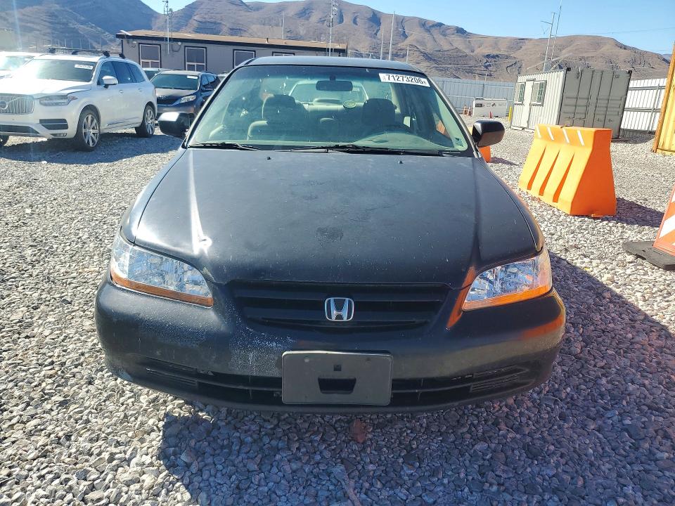 71273206 :رقم المزاد ، 1HGCG66551A063199 vin ، 2001 Honda Accord مزاد بيع