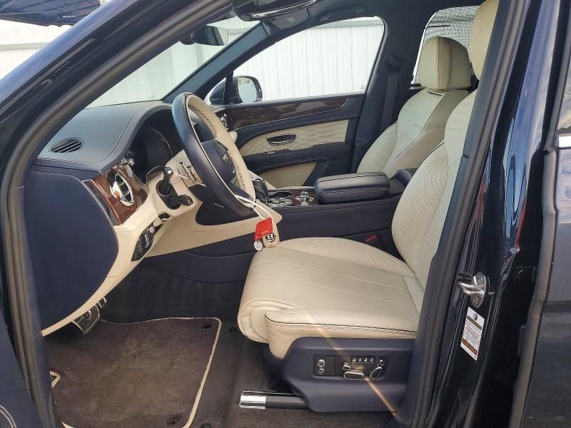 2023 Bentley Bentayga მანქანა იყიდება აუქციონზე, vin: SJAHT2ZV3PC017079, აუქციონის ნომერი: 72021136