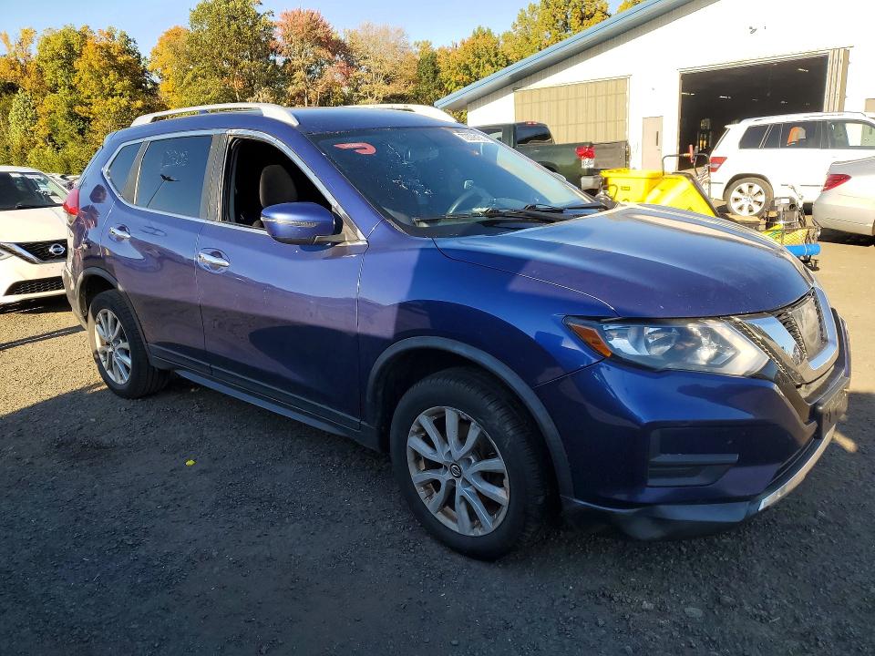 Продажа на аукционе авто 2017 Nissan Rogue, vin: KNMAT2MV4HP585424, номер лота: 72378156