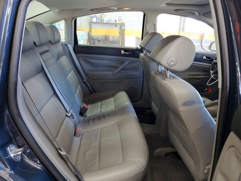 71157816 :رقم المزاد ، WVWPD63B01P280594 vin ، 2001 Volkswagen Passat مزاد بيع