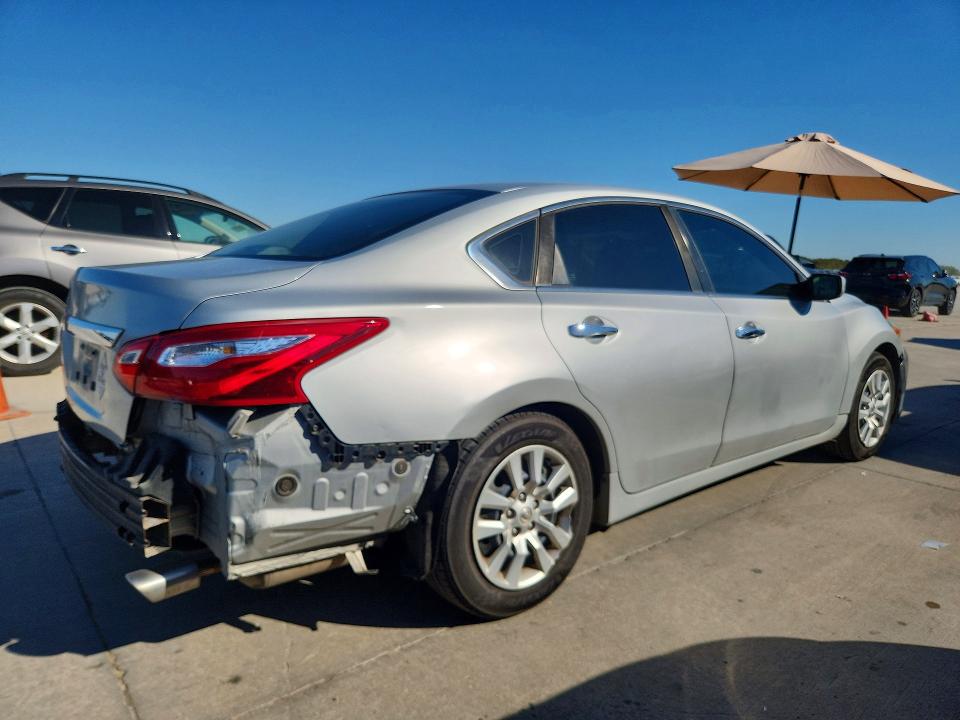 Продажа на аукционе авто 2017 Nissan Altima, vin: 1N4AL3AP1HN345471, номер лота: 72019166