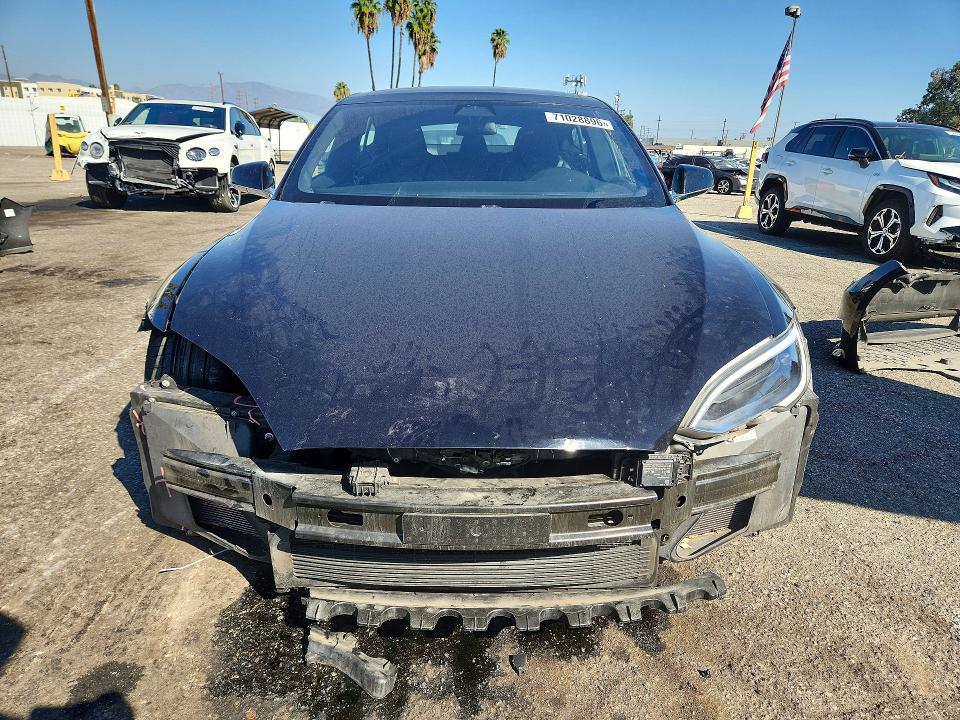 Продаж на аукціоні авто 2018 Tesla Model S, vin: 5YJSA1E28JF272773, номер лоту: 71028896