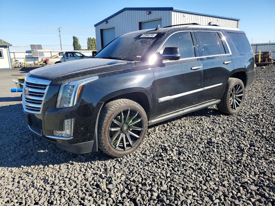 2018 Cadillac Escalade მანქანა იყიდება აუქციონზე, vin: 1GYS4DKJ3JR105195, აუქციონის ნომერი: 72908746