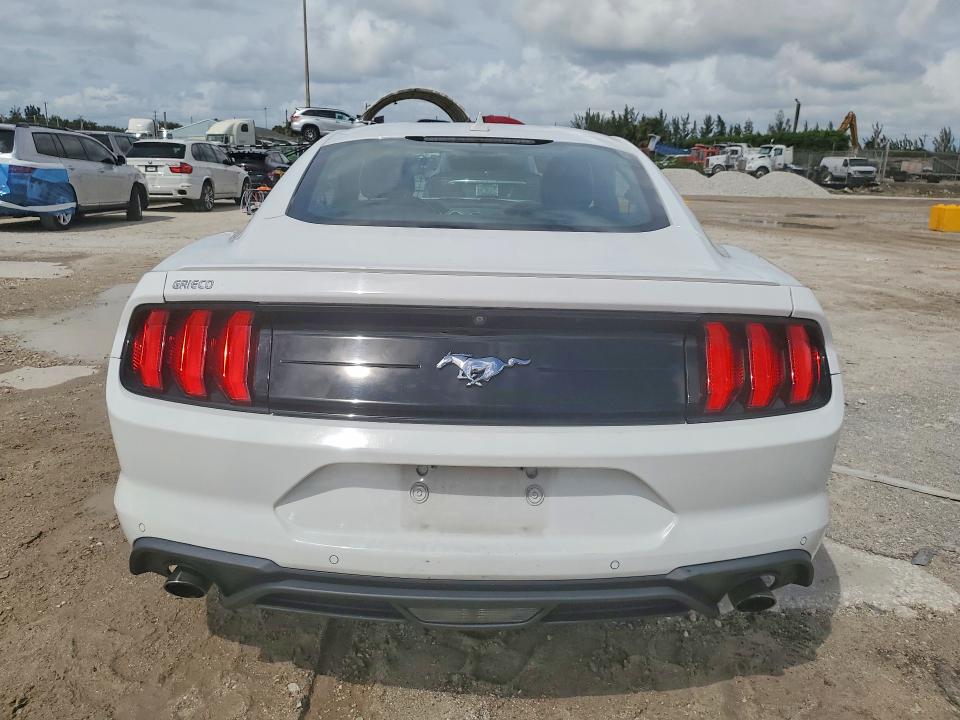 71614096 :رقم المزاد ، 1FA6P8TH9M5116155 vin ، 2021 Ford Mustang مزاد بيع