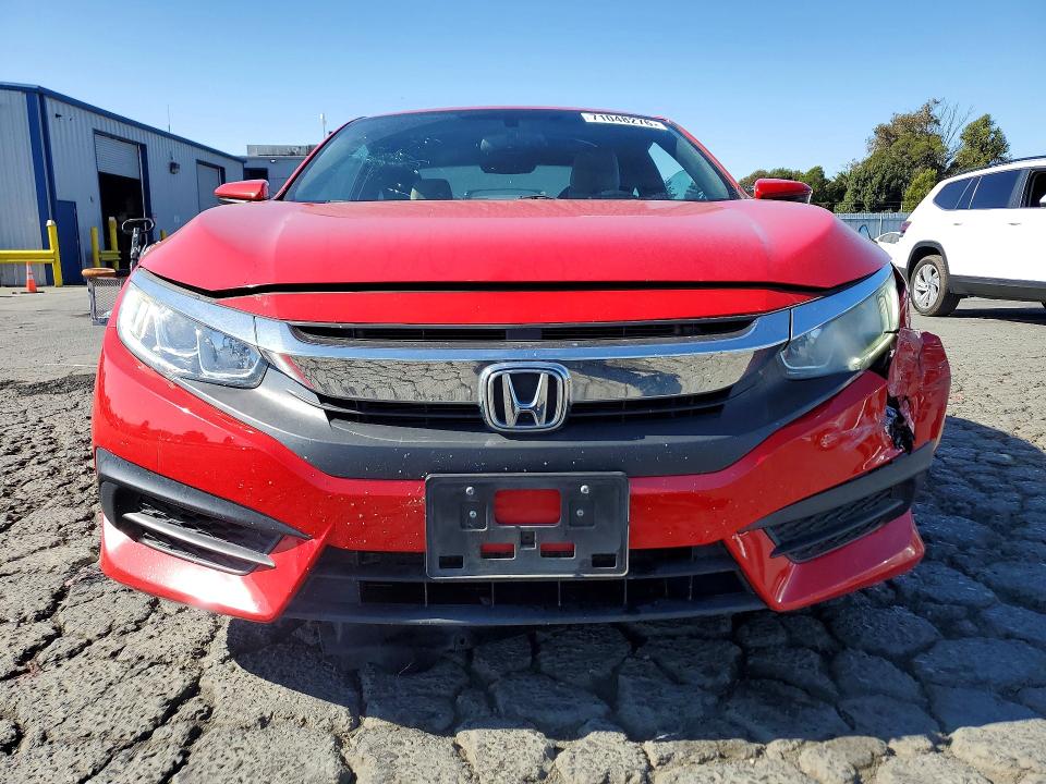 71048276 :رقم المزاد ، 2HGFC4B05GH315874 vin ، 2016 Honda Civic مزاد بيع