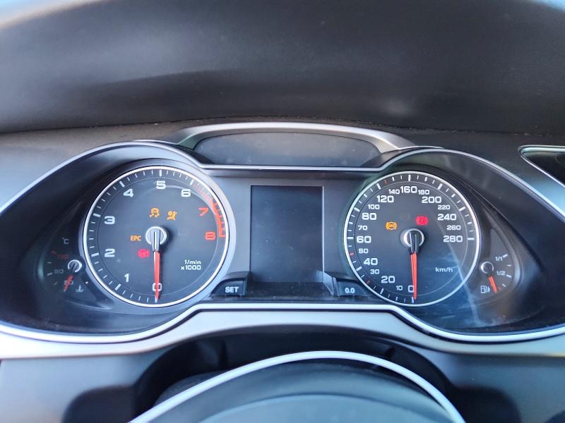 Продажа на аукционе авто 2015 Audi A4, vin: WAUBFCFL9FN028270, номер лота: 71990776