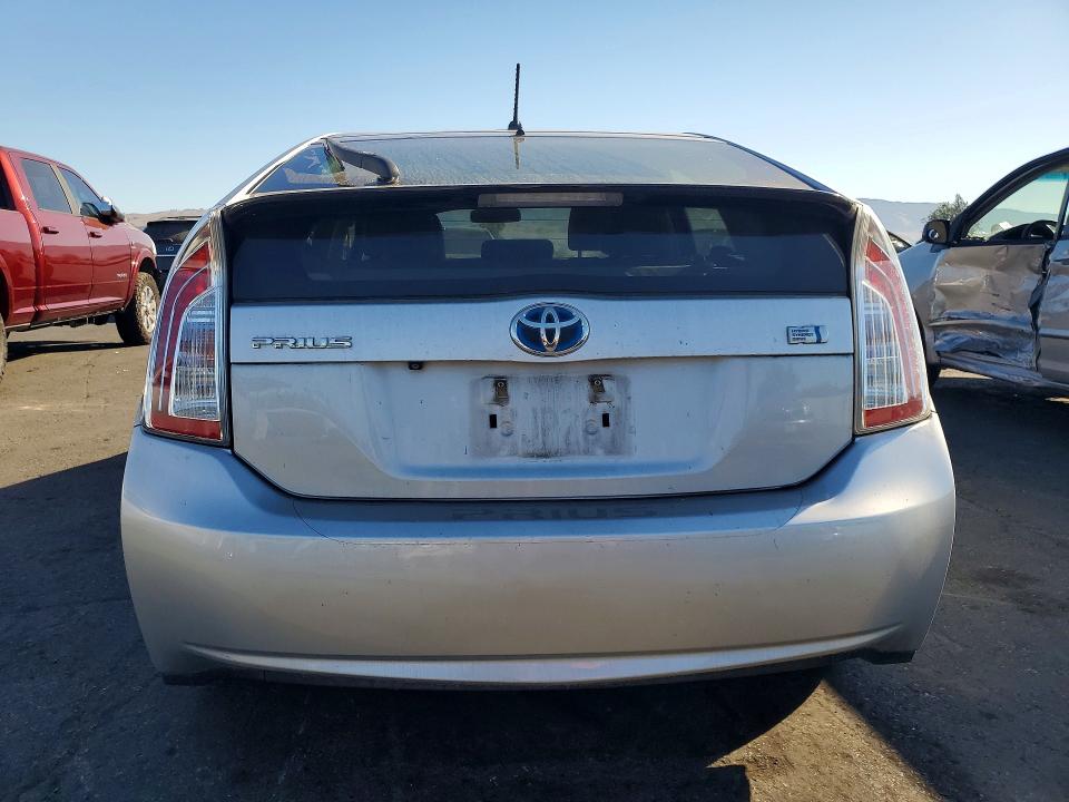2015 Toyota Prius მანქანა იყიდება აუქციონზე, vin: JTDKN3DUXF0457125, აუქციონის ნომერი: 71640376