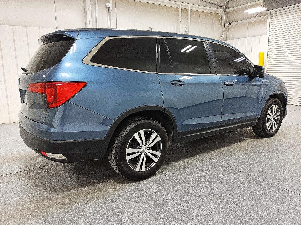 2017 Honda Pilot მანქანა იყიდება აუქციონზე, vin: 5FNYF6H58HB101644, აუქციონის ნომერი: 71888566