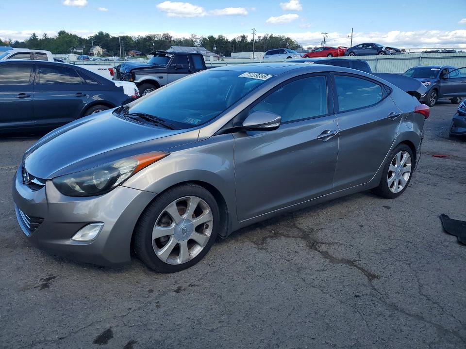 2013 Hyundai Elantra მანქანა იყიდება აუქციონზე, vin: 5NPDH4AE8DH323569, აუქციონის ნომერი: 71229386