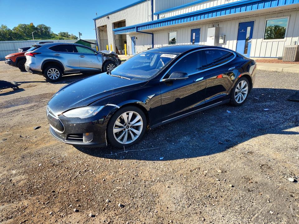 Auction sale of the 2015 Tesla Model S, vin: 5YJSA1S2XFF082713, lot number: 71640806