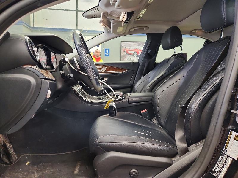 70542386 :رقم المزاد ، WDDZF4KB1HA201428 vin ، 2017 Mercedes-benz E مزاد بيع