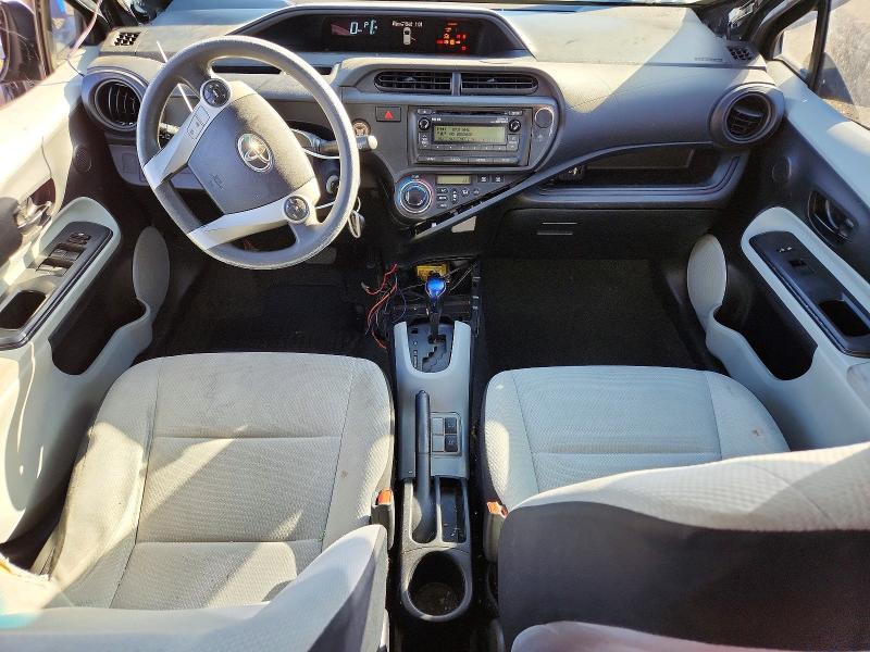 72017996 :رقم المزاد ، JTDKDTB32E1084460 vin ، 2014 Toyota Prius C مزاد بيع