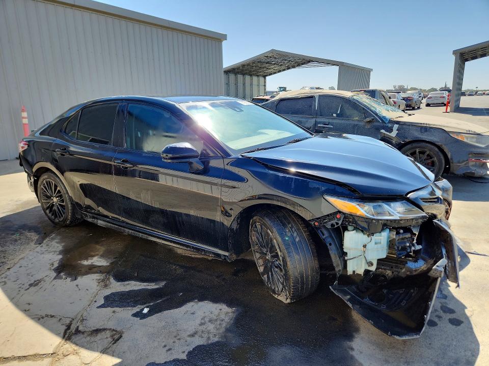 71978096 :رقم المزاد ، 4T1G11AK7LU378052 vin ، 2020 Toyota Camry مزاد بيع