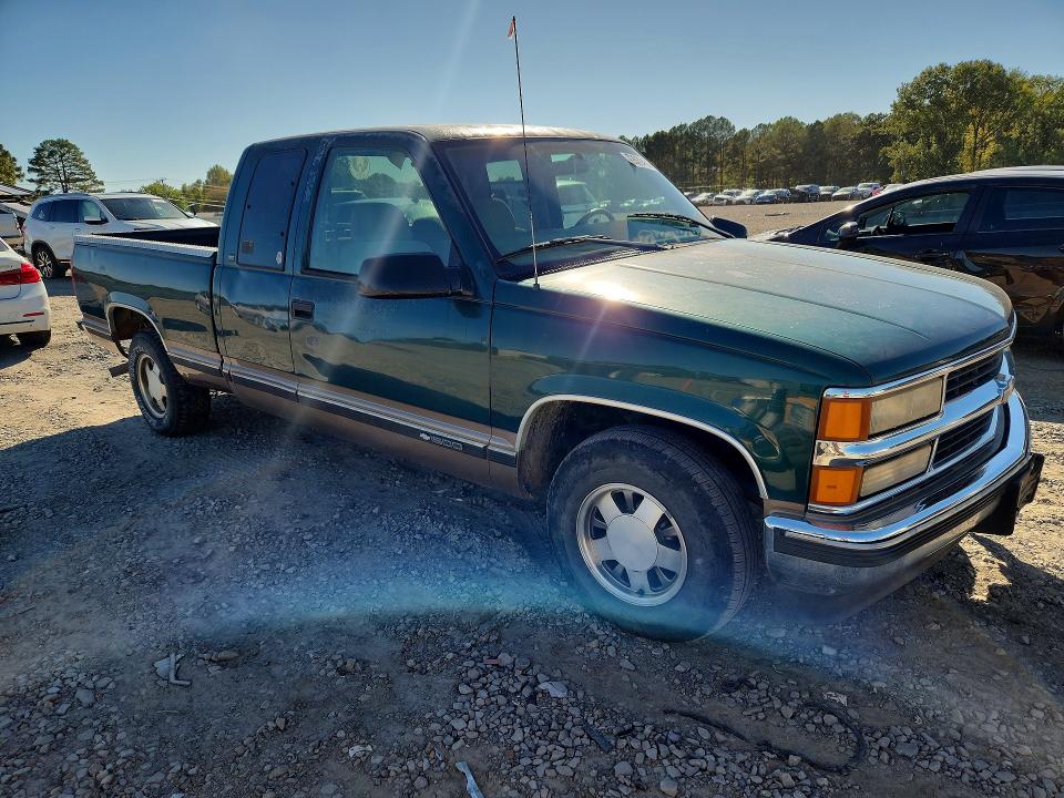 1997 Chevrolet Silverado მანქანა იყიდება აუქციონზე, vin: 2GCEC19R2V1293688, აუქციონის ნომერი: 72039456